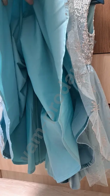 платье нарядное р-р 104