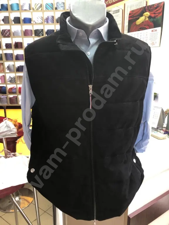 жилет из натуральной замши