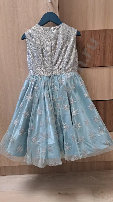 платье нарядное р-р 104