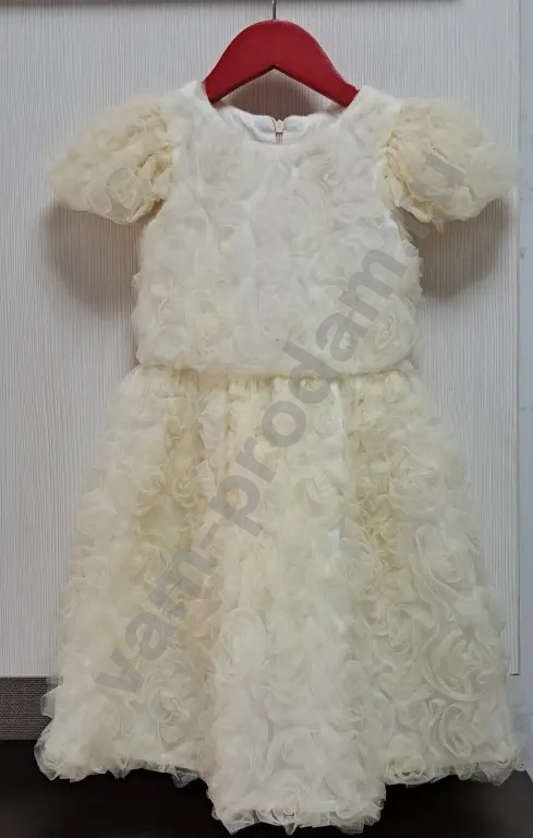 платье р-р 104