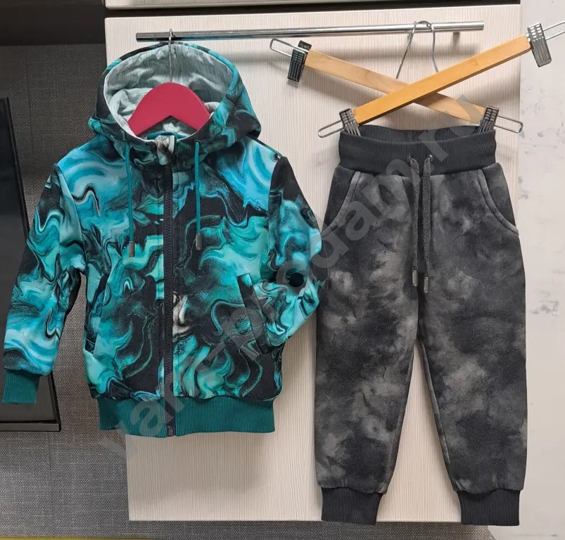 костюм тёплый с начесом р-р 92