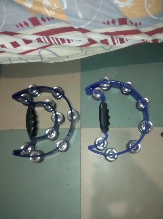 Улулеле, 2 блокфлейты, 2 тамбурина, стойка и др.