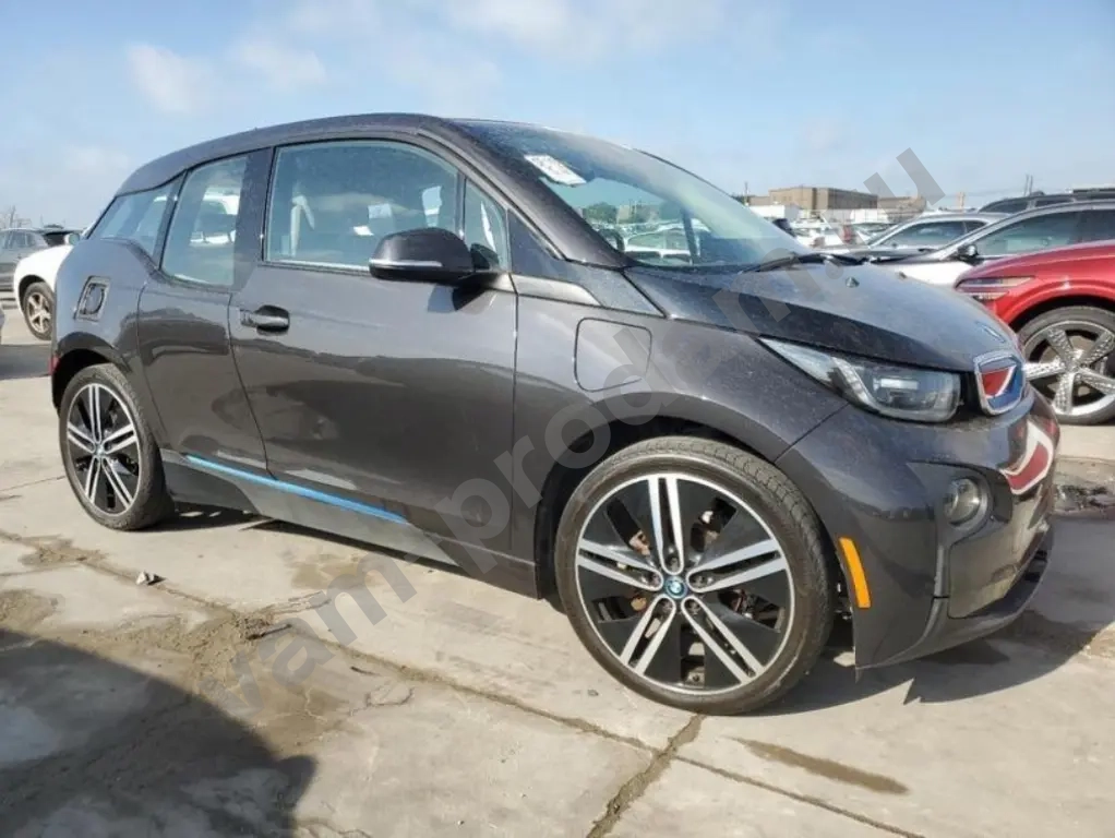 БМВ Ай 3 в разбор