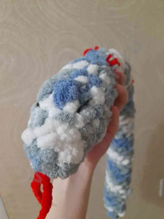 вязаные игрушки-змейки