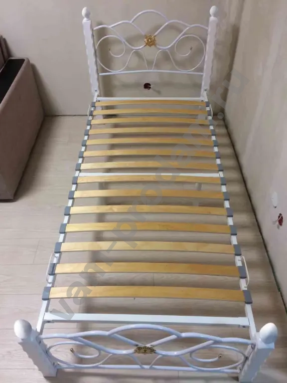 Кровать в Кованом стиле