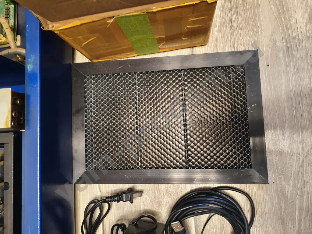 Лазерный станок с ЧПУ