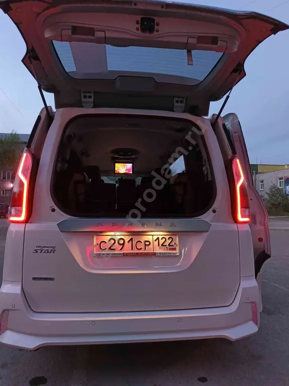 Nissan Serena C27 4wd