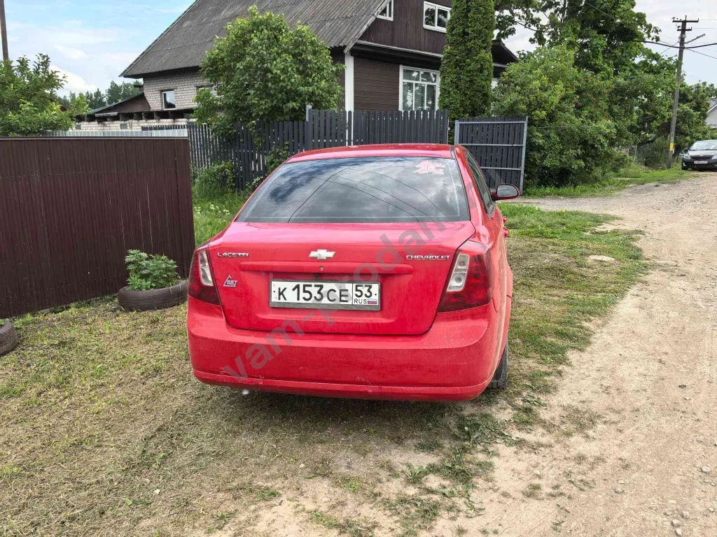 автомобиль Шевроле Лачетти седан