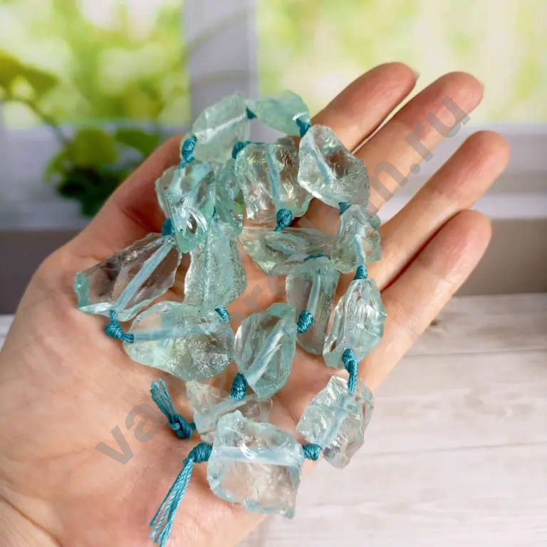 Аквамарин необработанный