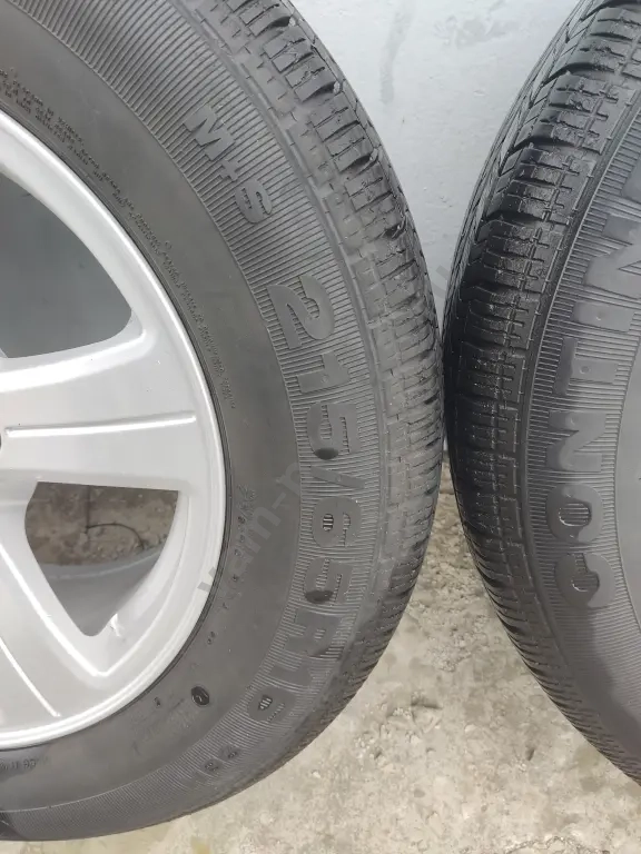 Комплект колес нива Шевроле бу