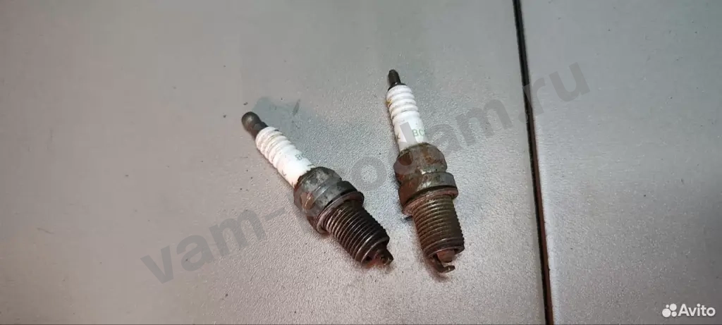 Свечи зажигания NGK BKR5E