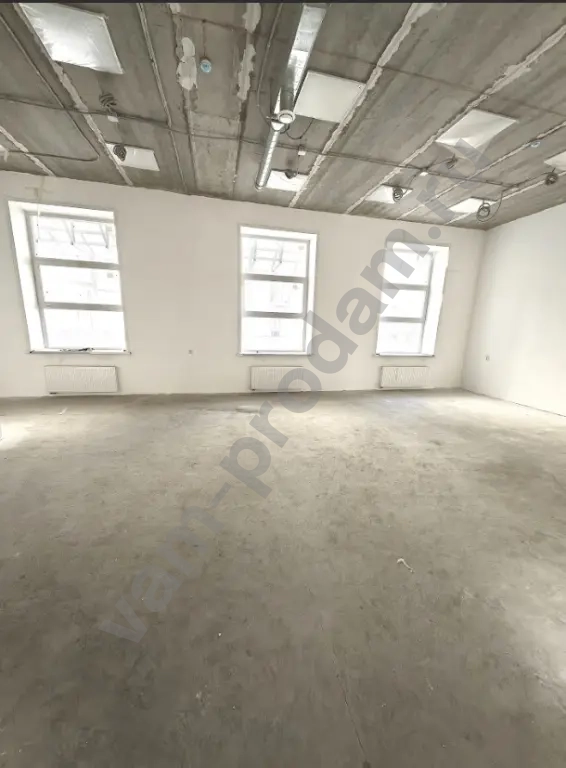 Помещение свободного назначения, 140 м², Собственник