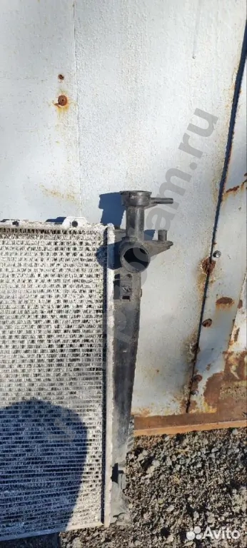 Радиатор охлаждения Kia дефект