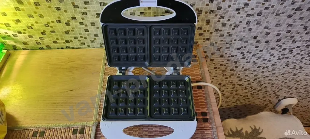 Вафельница leben 861-002