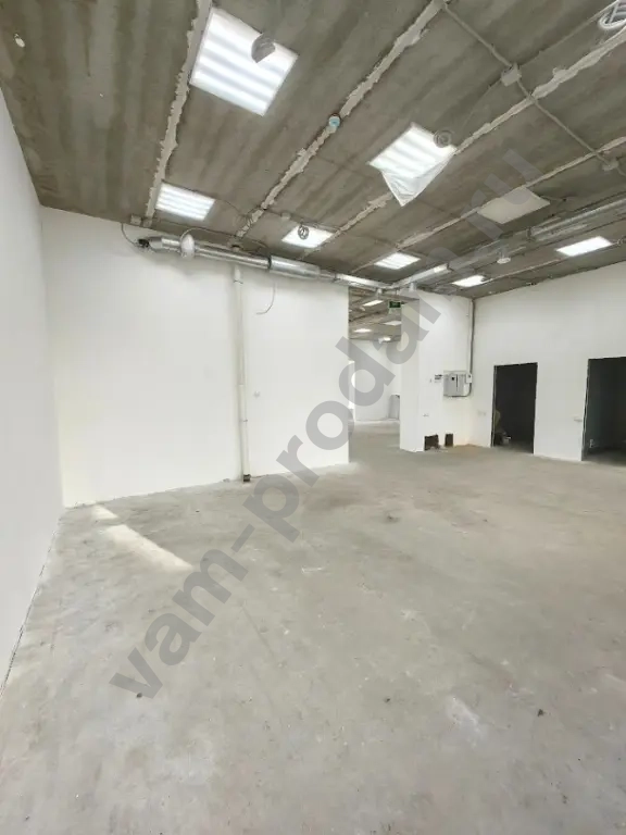 Помещение свободного назначения, 140 м², Собственник