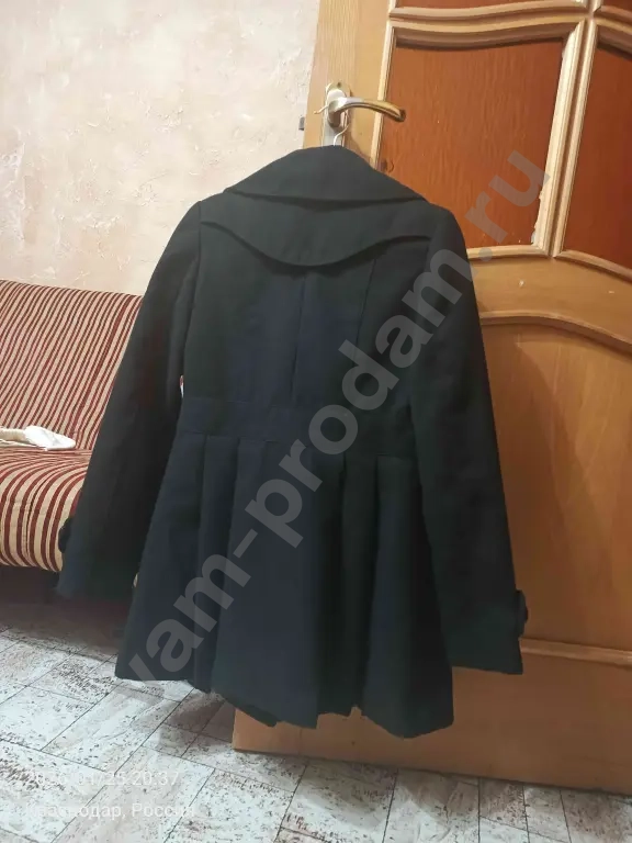 пальто до колен,на низкую девушку или девочку