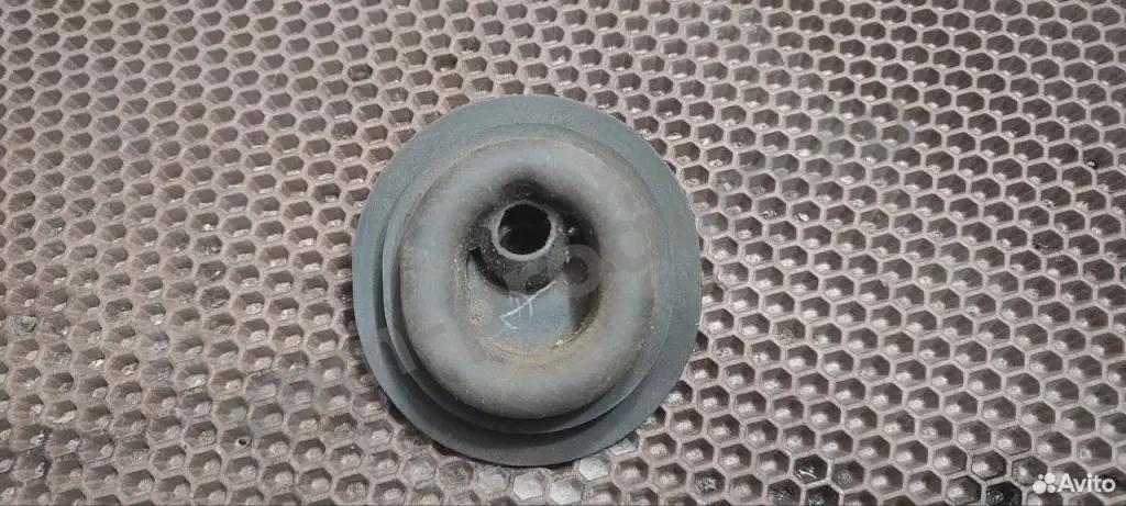 Втулка кузовная под кулису