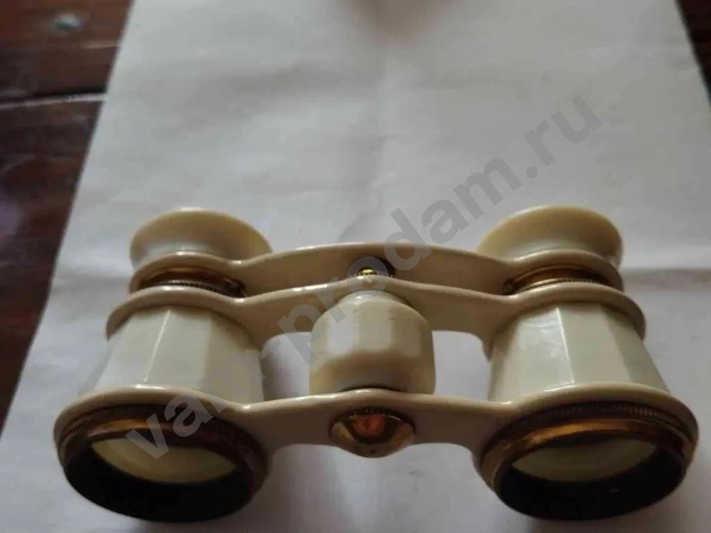 бинокль