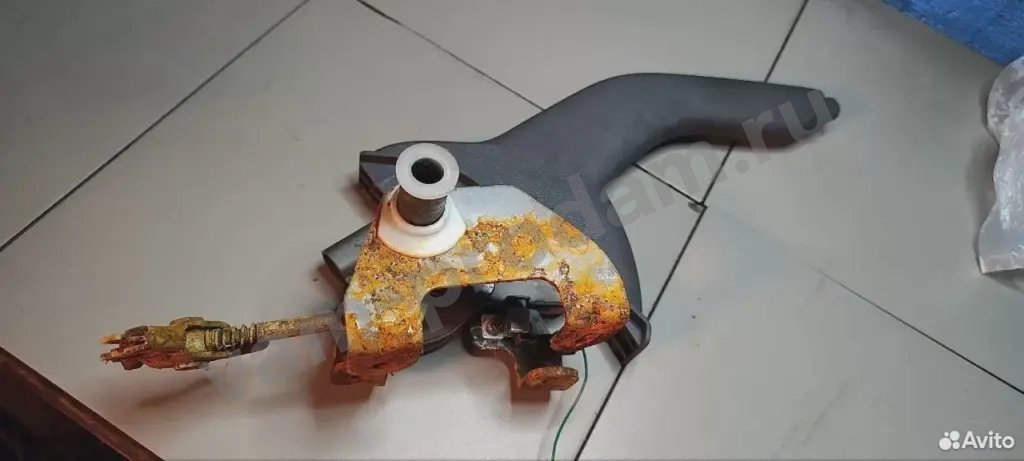 Ручник Ручной Тормоз Kia Rio 2