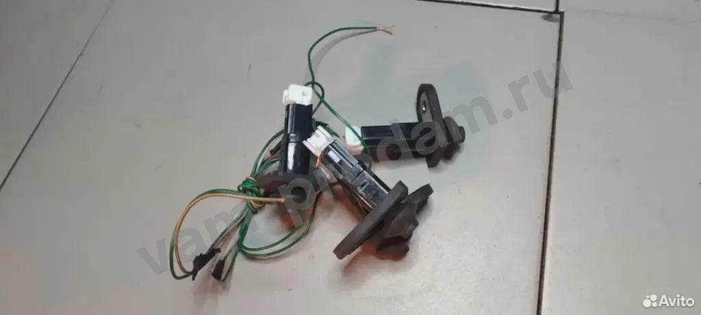 Концевик двери KIA RIO 2 JB рест 1.6 мт седан