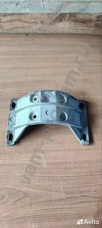 Траверса кпп заз 965