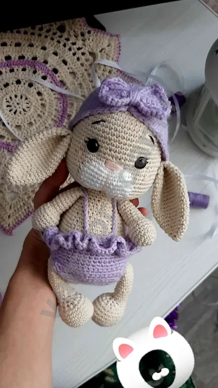 Зайка вязаная