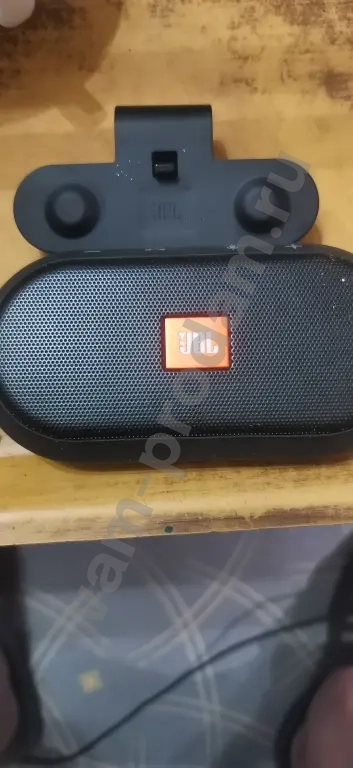 Устройство громкой связи JBL trip, bluetooth