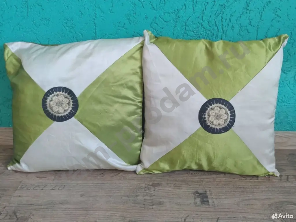 Декоративные подушки зеленые
