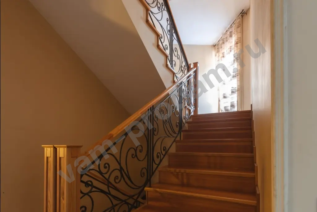 Коттедж 272 м² на участке 4 сот., Поселений (ИЖС)