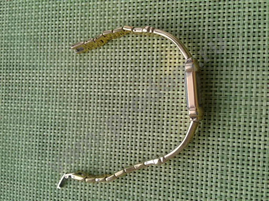 Часы женские Romanson