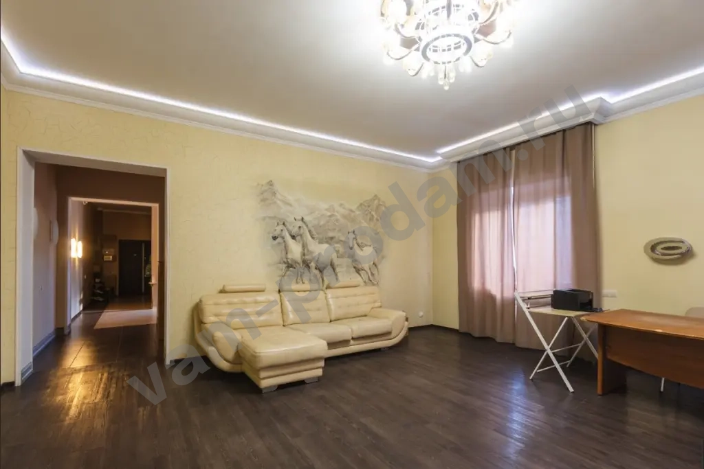 Коттедж 272 м² на участке 4 сот., Поселений (ИЖС)