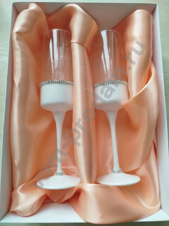 Свадебные бокалы,свадебный поднос для колец