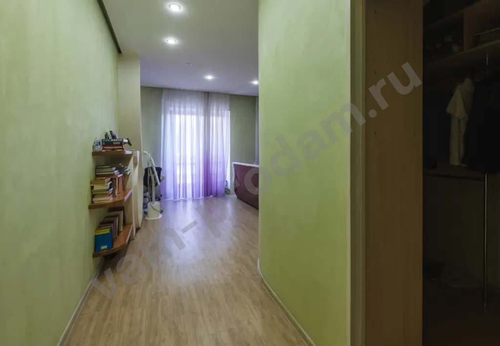 Коттедж 272 м² на участке 4 сот., Поселений (ИЖС)