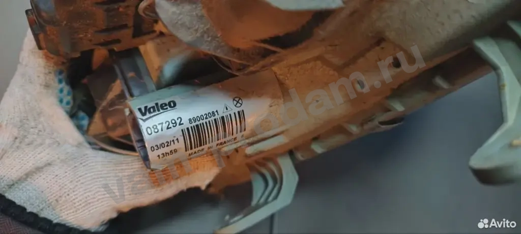 Фара правая nissan primera p11 (100-63396 )