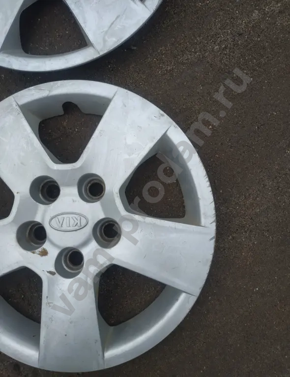 оригинал колпаки r15 KIA -4шт