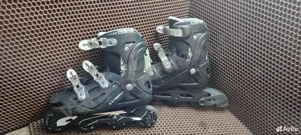 Роликовые коньки