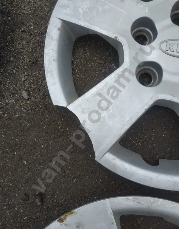 оригинал колпаки r15 KIA -4шт