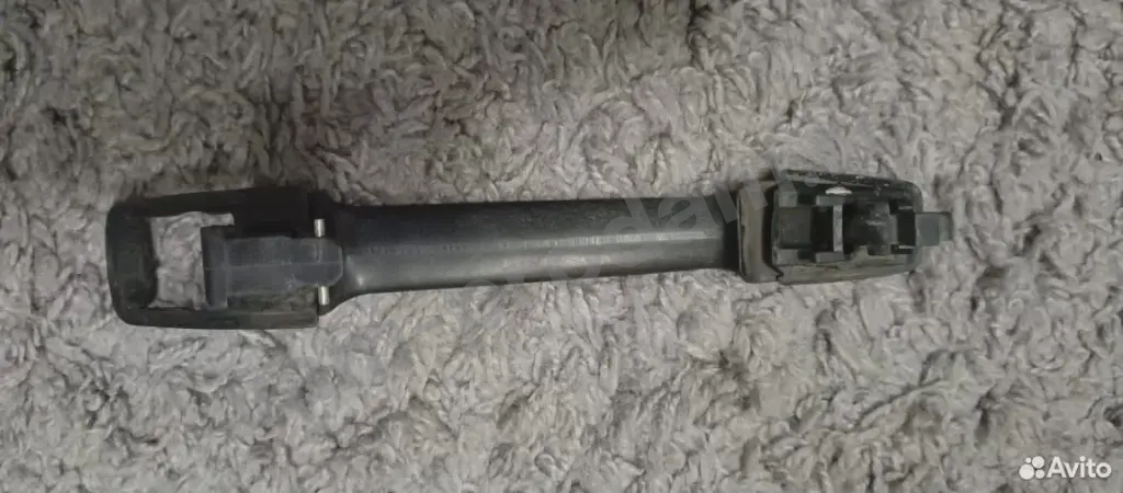 Ручка двери наружняя w124 E-class 606.910 1992