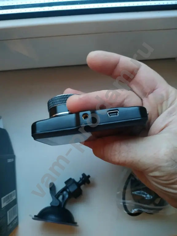 новый видеорегистратор Dexp nova