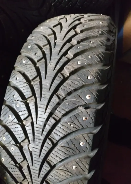 шины зимние шипы Goodyear r16 205 60