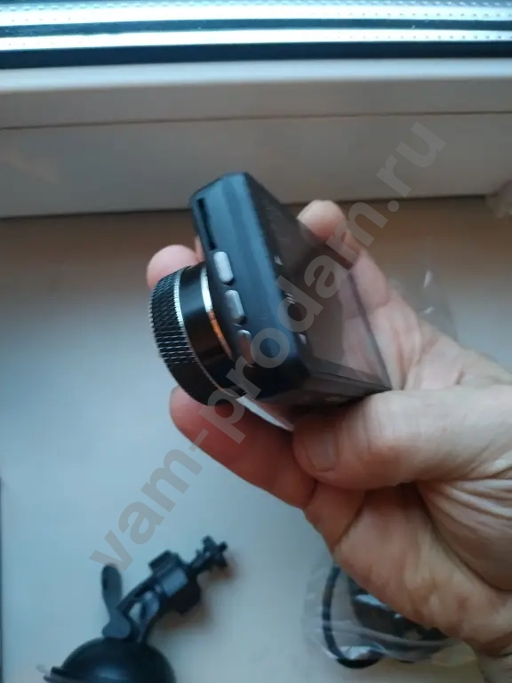 новый видеорегистратор Dexp nova