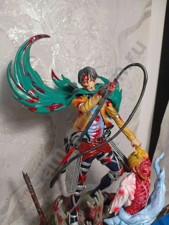 фигурка атака титанов 40см