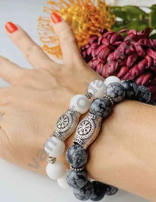 Браслет из натуральных камней