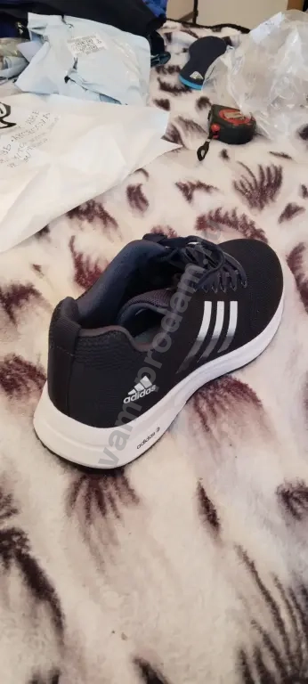 Мужские кроссовки