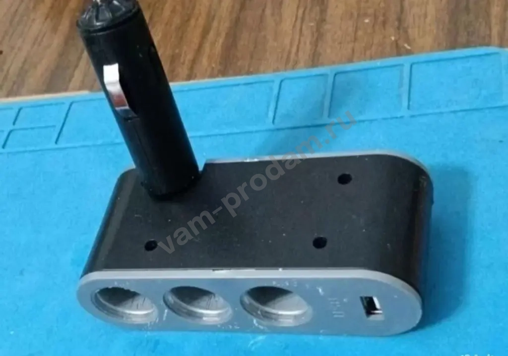 тройник в прикуриватель