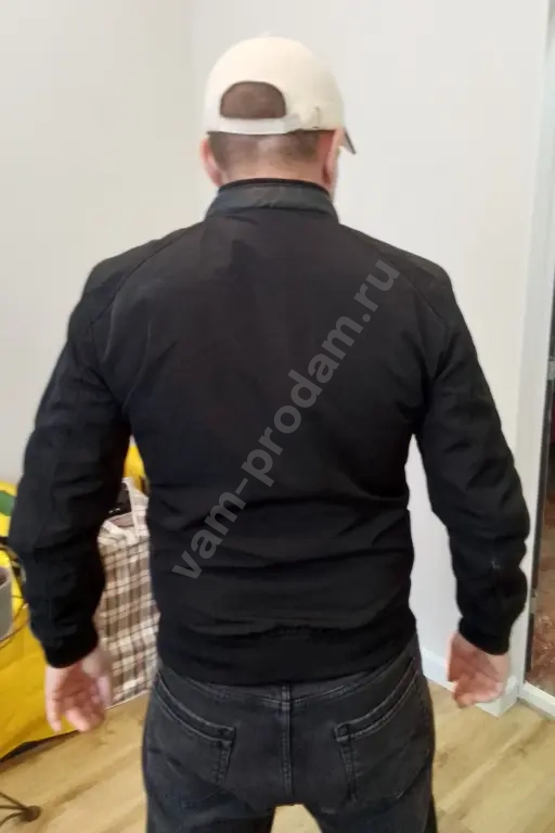 куртка-бомпер Zara