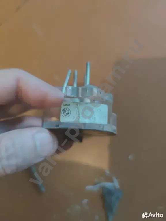 Дистанционный термометр в панель приборов бмв е34