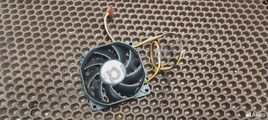 Кулер для охлаждения процессора Powerlogic