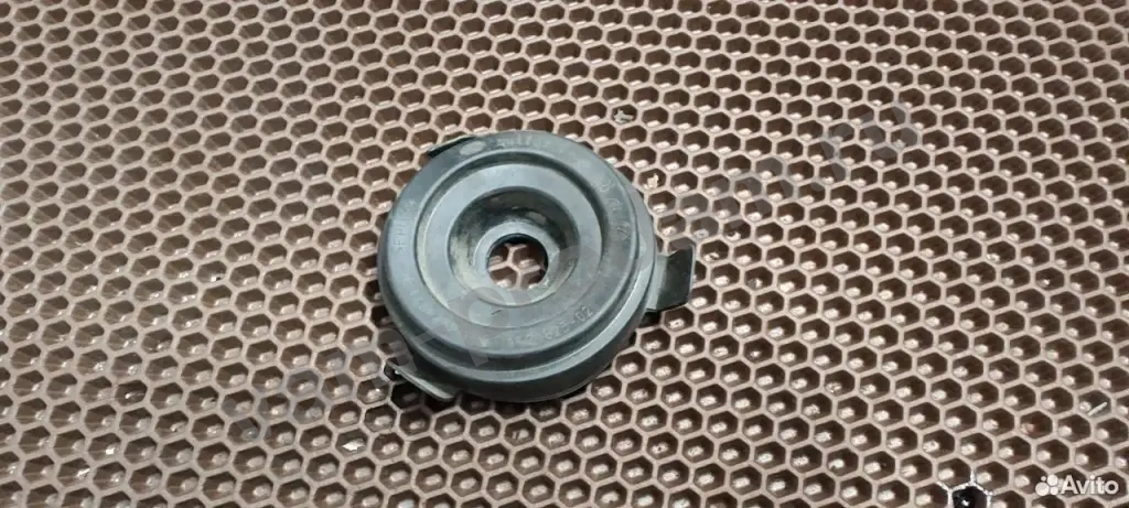 Заглушка фары 2190 для фары Hella (с усик.)