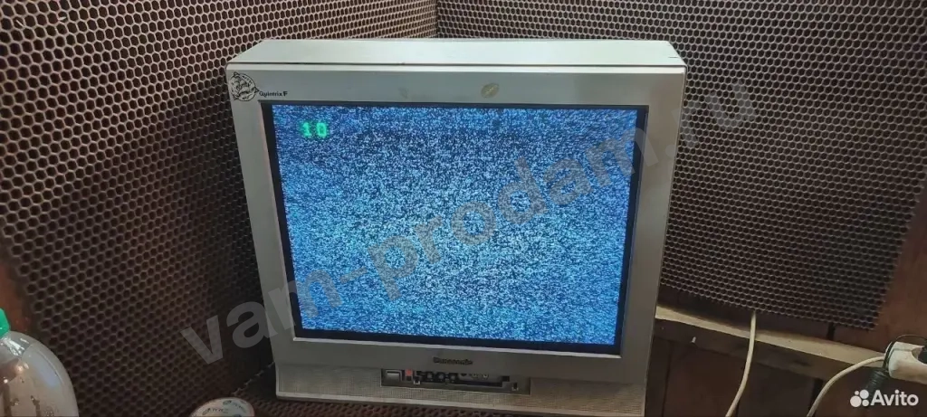 Телевизор на запчасти